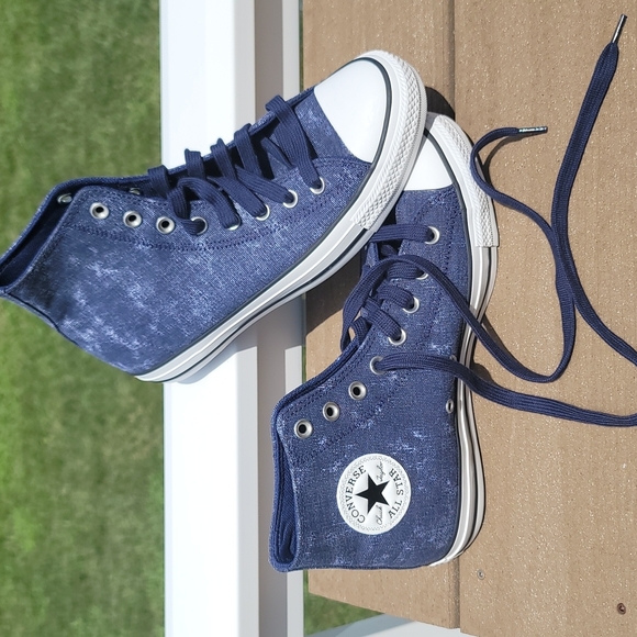 Converse Chuck Taylor - Picture 1 of 7